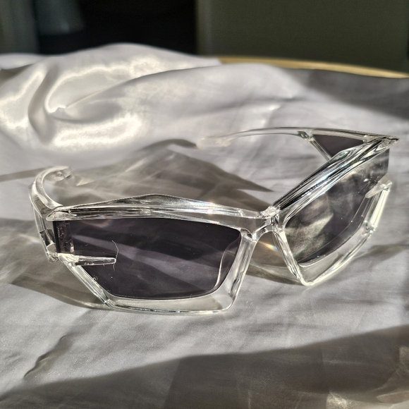 Cyber Y2K Geometric Sunglasses - Picture 7 of 7